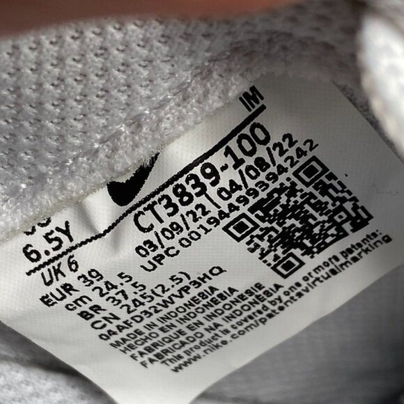 Nike Air Force 1 Low (GS) White Black Size 6.5Y = 8 Women CT3839-100 - Picture 7 of 7